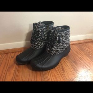 Sperry salt water booties